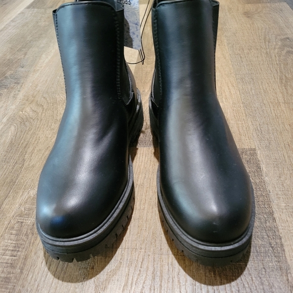 Mudd Ladies Black Ankle Boots - Picture 2 of 9